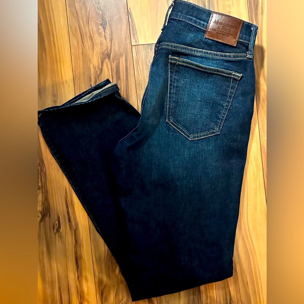 A&F Mens 30x34 Athletic Stretch Jean